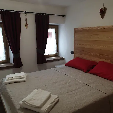 Casa Tiziano E Nila 公寓
